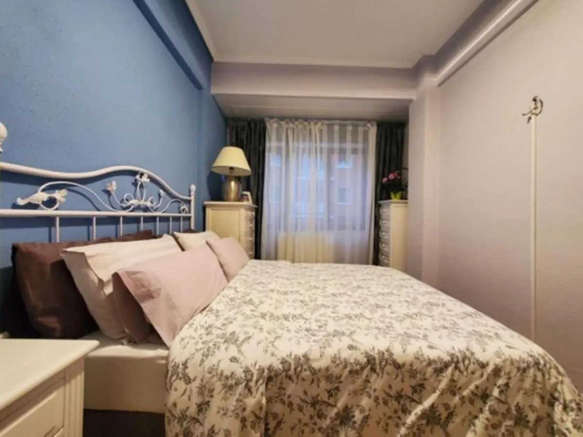 Apartamento De Dos Habitaciones En Bilbao